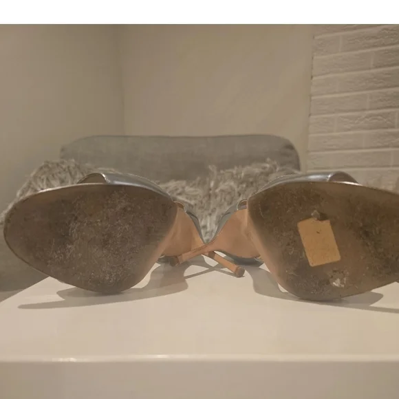 Manolo Blahnik Metallic Silver Heels - Picture 7 of 7